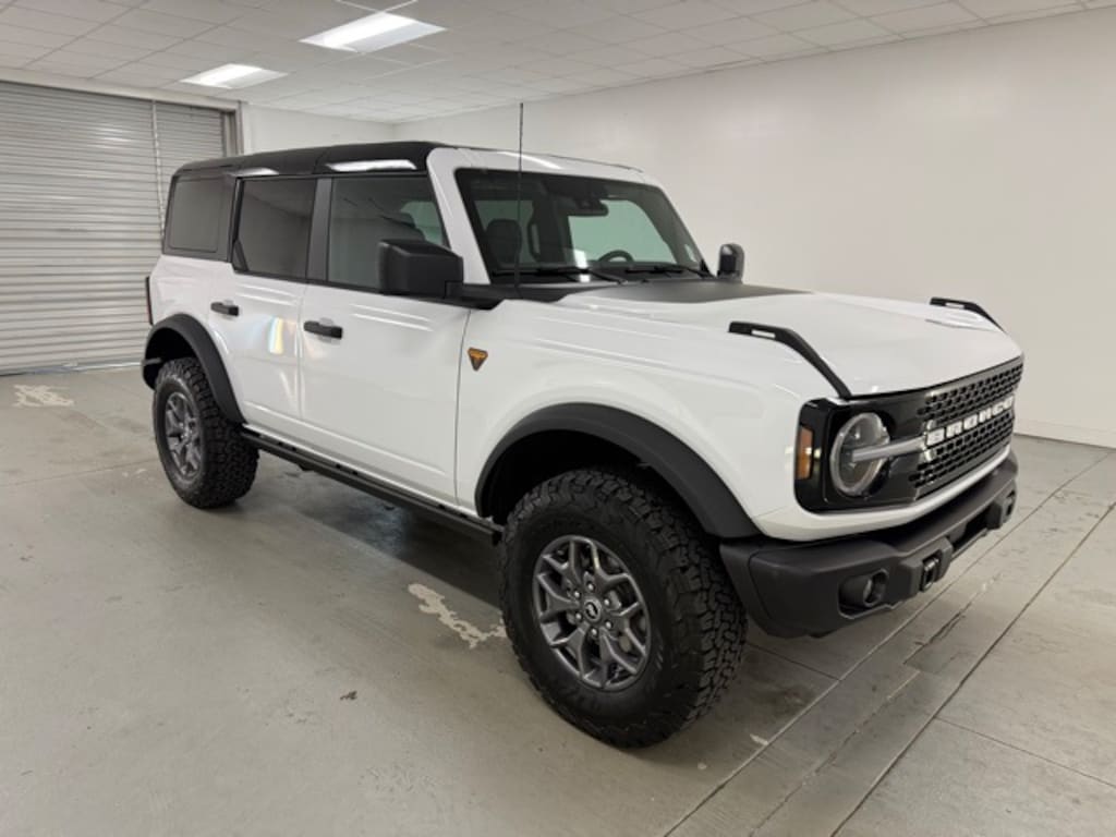 New 2025 Ford Bronco Badlands SUV