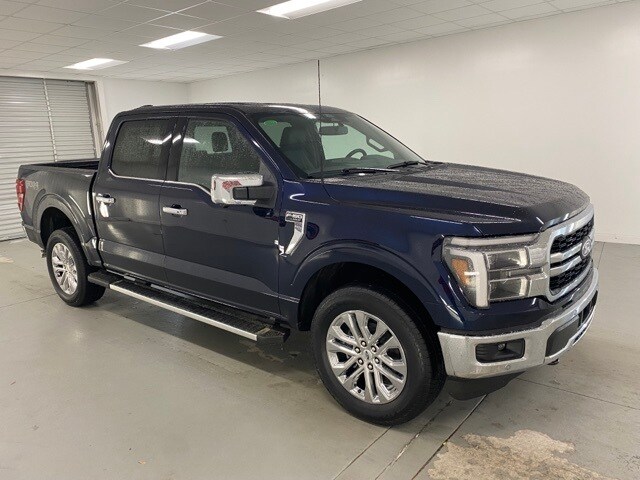 2025 Ford F-150 Lariat photo 3
