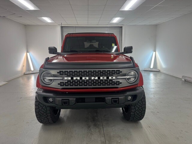 2023 Ford Bronco Badlands photo 2