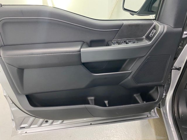2025 Ford F-150 XLT - Photo 14