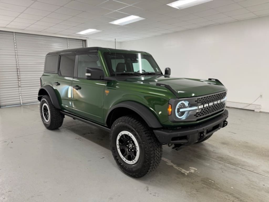 New 2025 Ford Bronco Badlands SUV