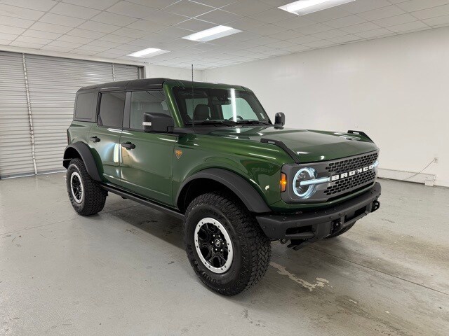 2025 Ford Bronco Badlands photo 3