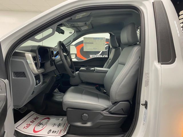 2024 Ford F-350 Super Duty Chassis Cab XL - Photo 14
