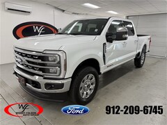 2026 Ford F-250SD Lariat Truck