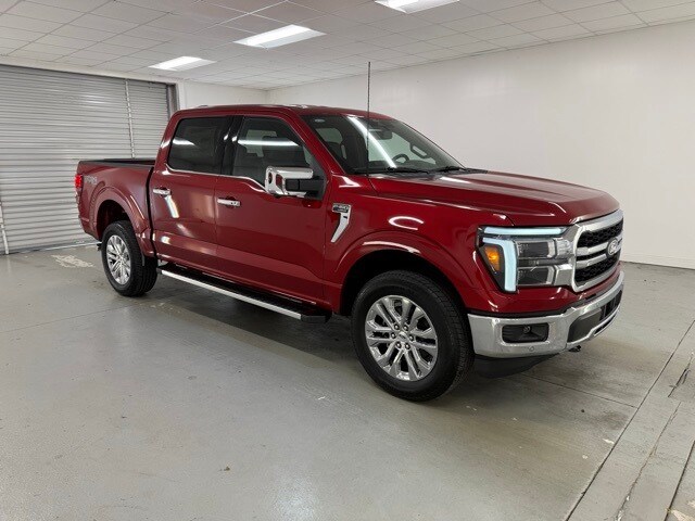 2025 Ford F-150 Lariat photo 2