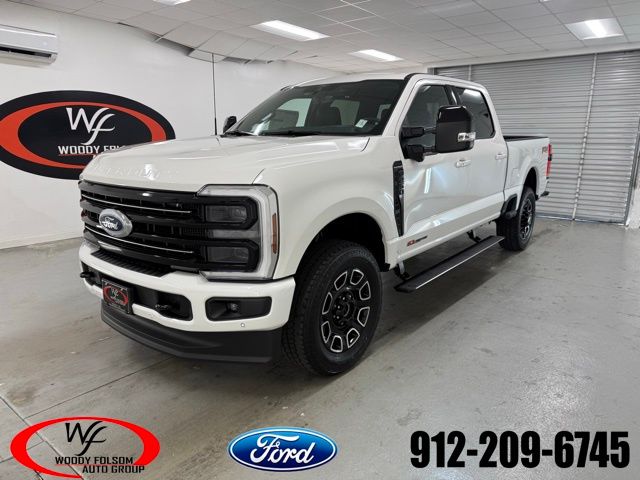 2026 Ford F-250 Super Duty Platinum's photo