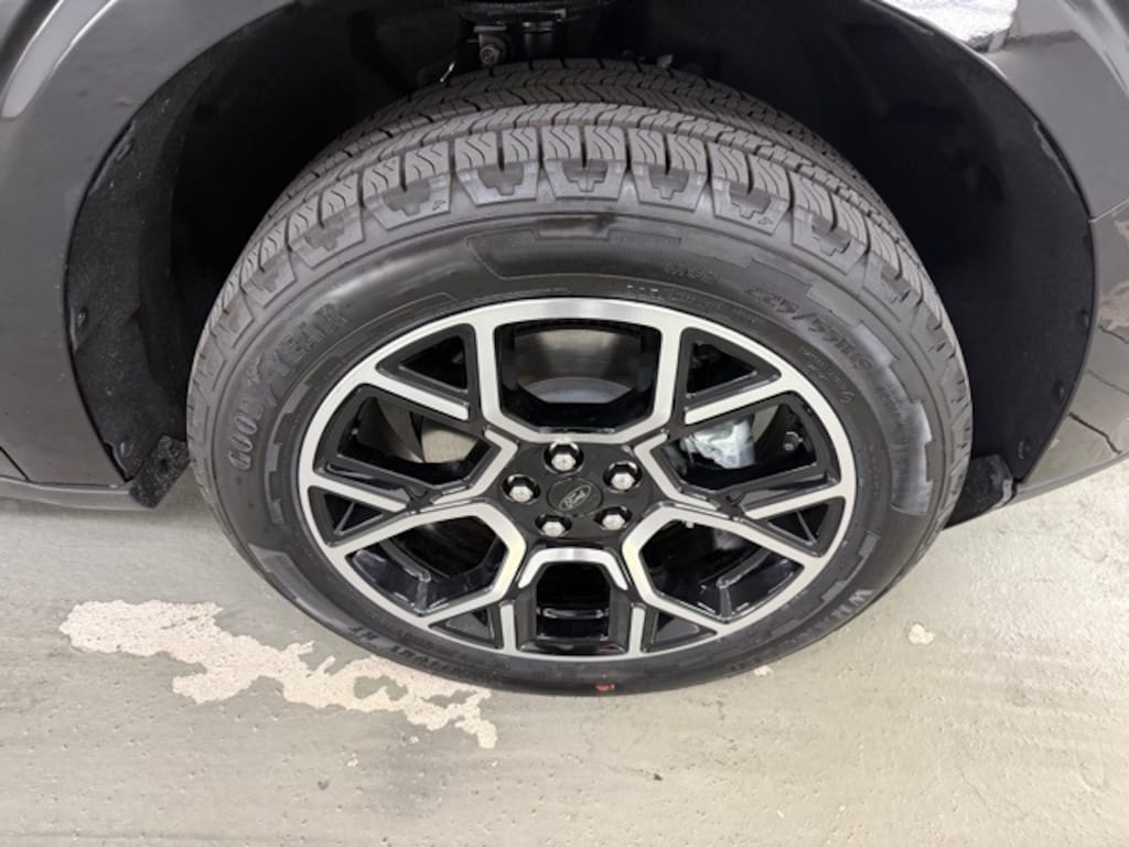 New 2025 Ford Maverick Lariat Truck