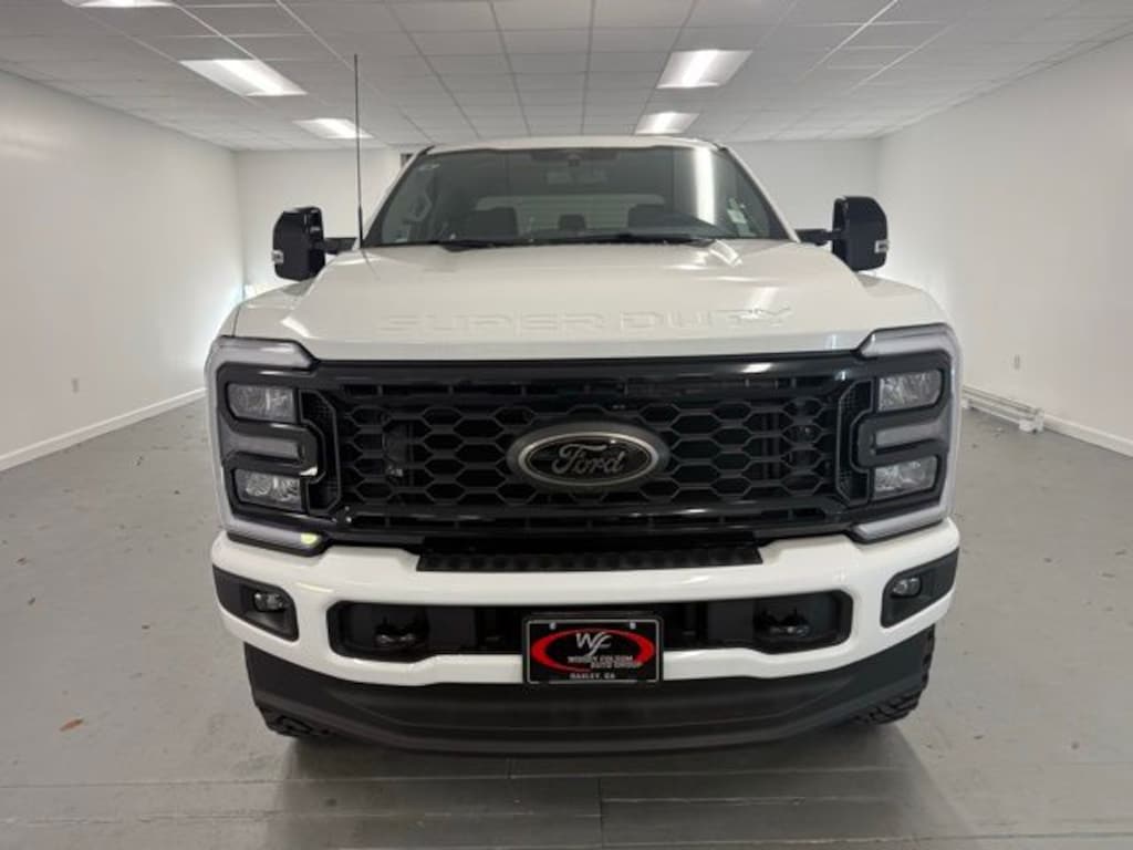 New 2026 Ford F-350SD Lariat Truck