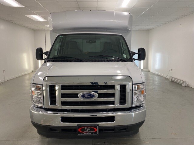 2025 Ford E-350 Base photo 2
