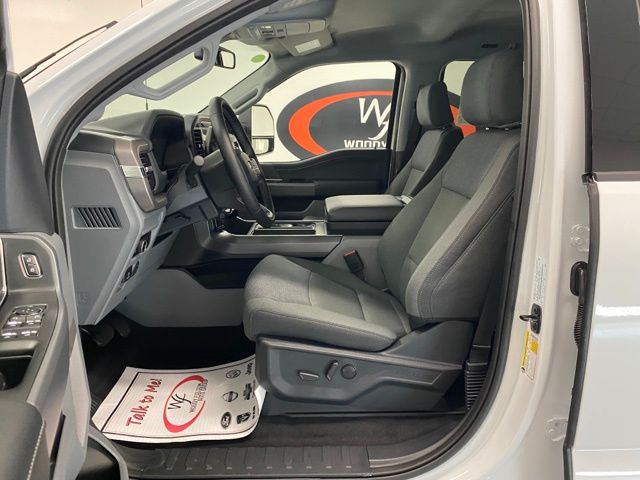 2025 Ford F-150 XLT - Photo 14