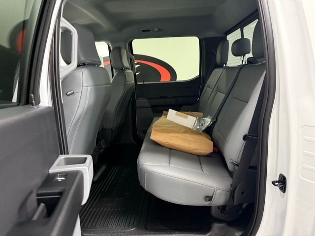 2026 Ford F-350 Super Duty Chassis Cab XL - Photo 15
