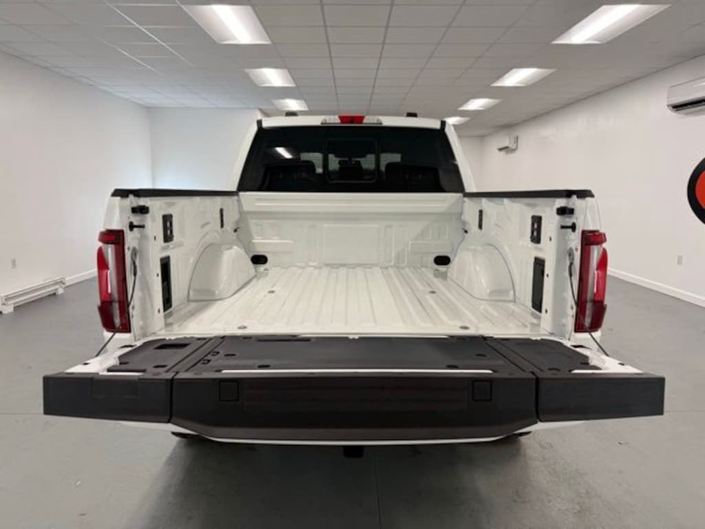 New 2025 Ford F-150 Platinum Truck