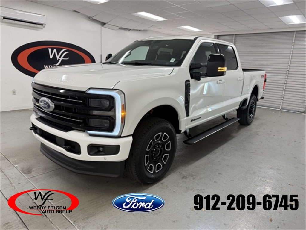 2026 Ford F-250 Super Duty Platinum's photo