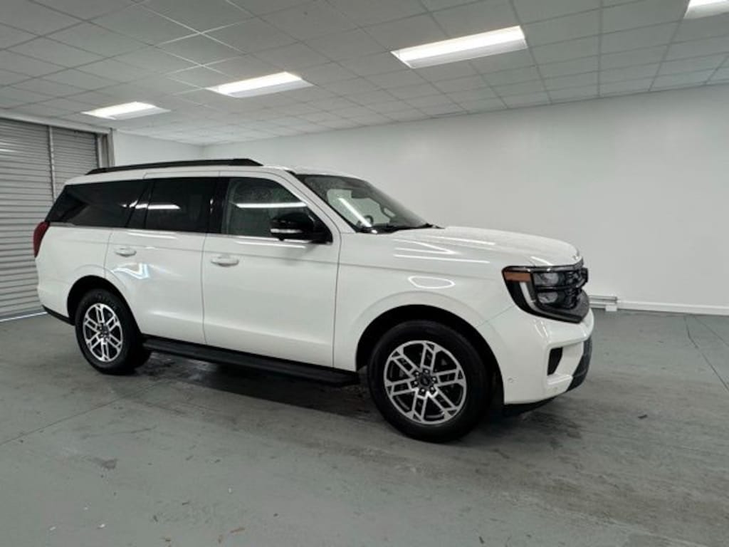 Used 2025 Ford Expedition Active SUV