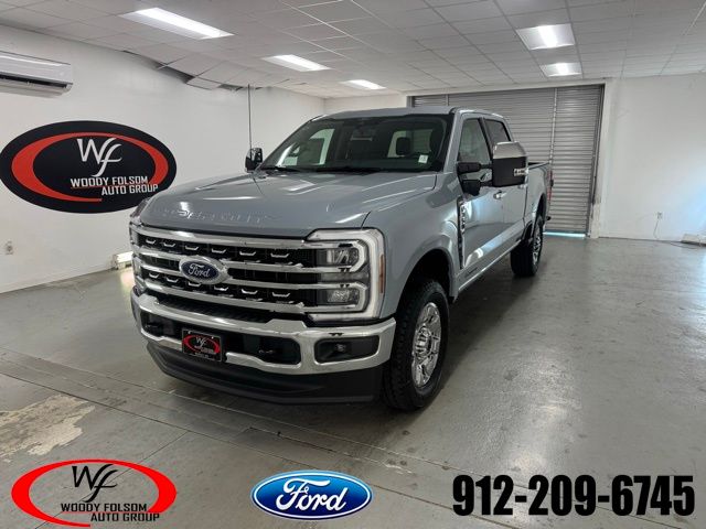 2026 Ford F-350 Super Duty Lariat's photo