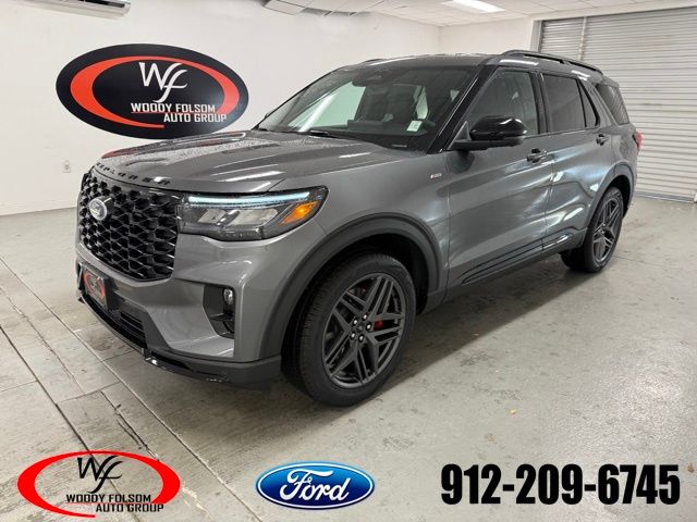 2026 Ford Explorer ST-LINE's photo