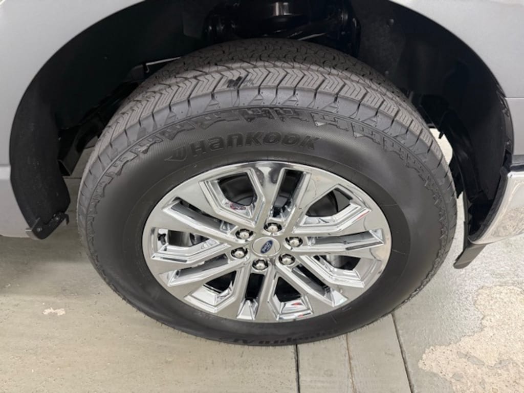 New 2025 Ford F-150 Lariat Truck