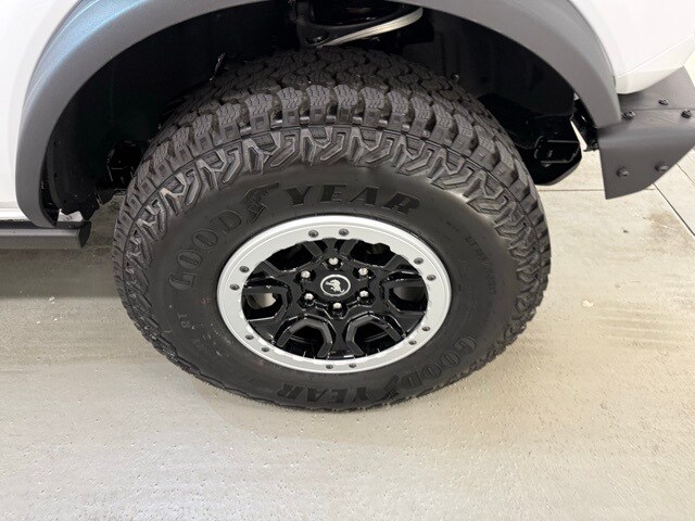 2025 Ford Bronco Badlands photo 3