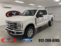 2025 Ford F-350SD Lariat Truck