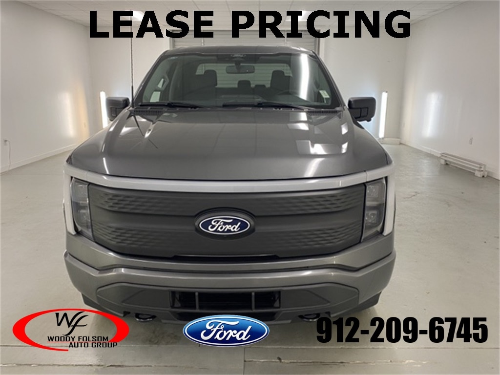 New 2025 Ford F-150 Lightning XLT Truck