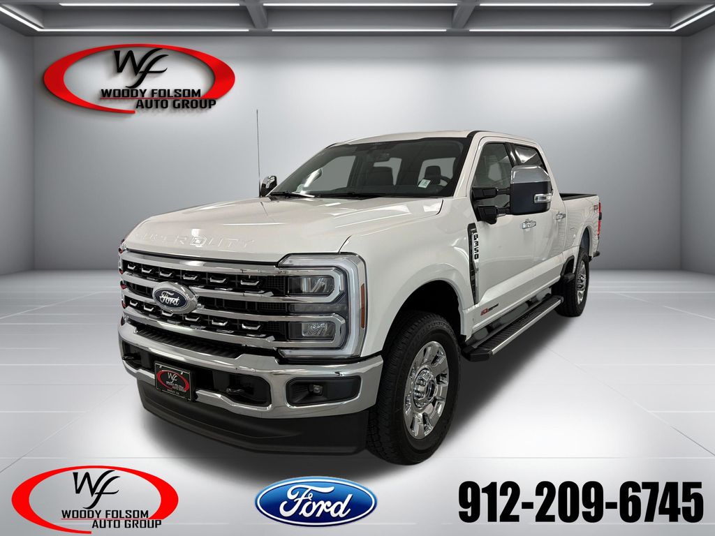 2026 Ford F-350SD Lariat