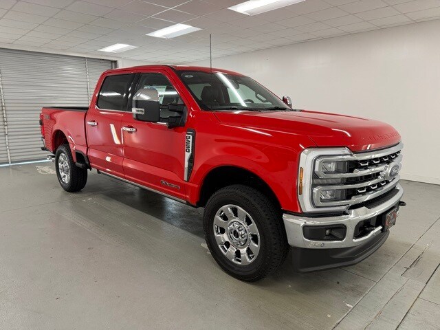 2025 Ford F-250 Lariat photo 3