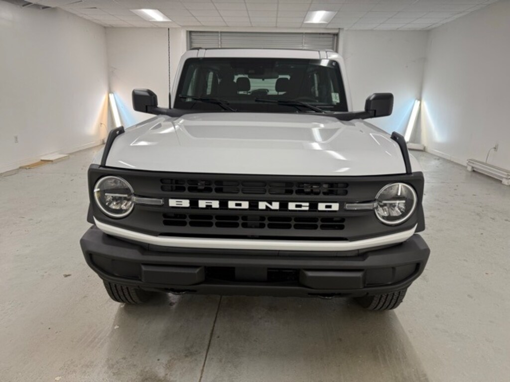 New 2025 Ford Bronco Base SUV