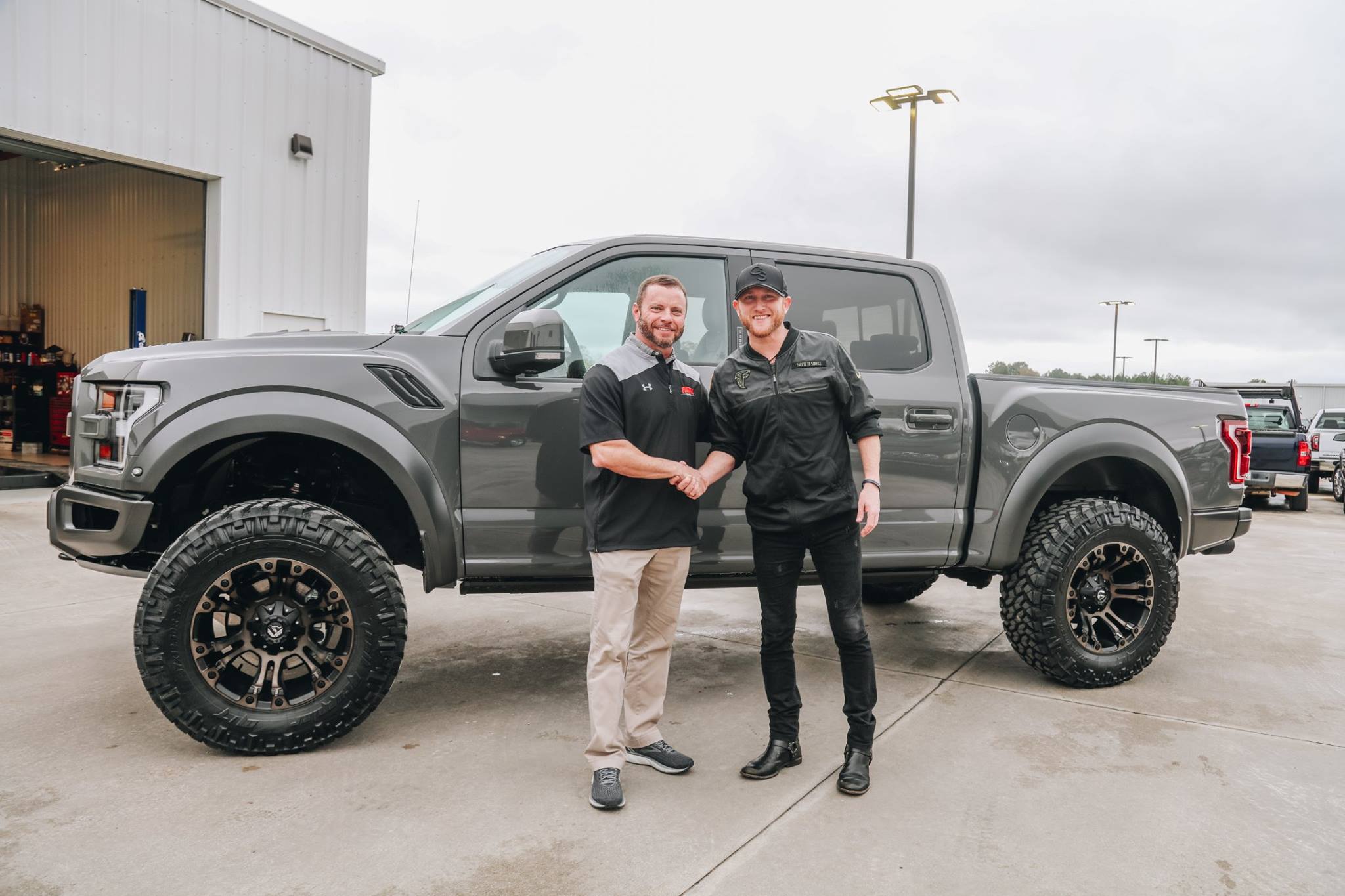 Country Artist Cole Swindell Visits Woody Folsom Ford Baxley, GA