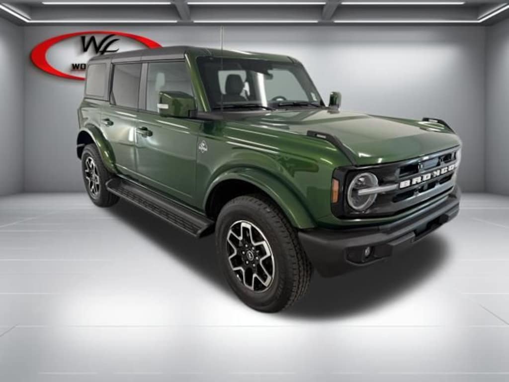New 2025 Ford Bronco Outer Banks SUV