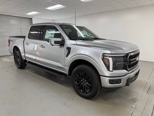 2025 Ford F-150 Lariat photo 3