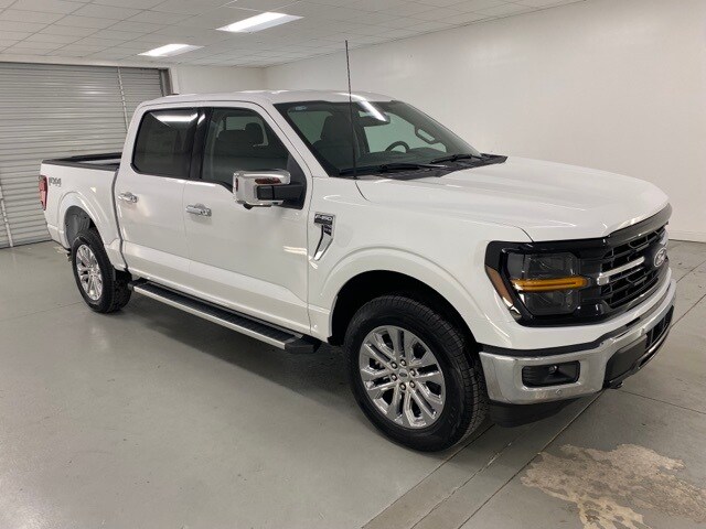 2025 Ford F-150 XLT photo 3