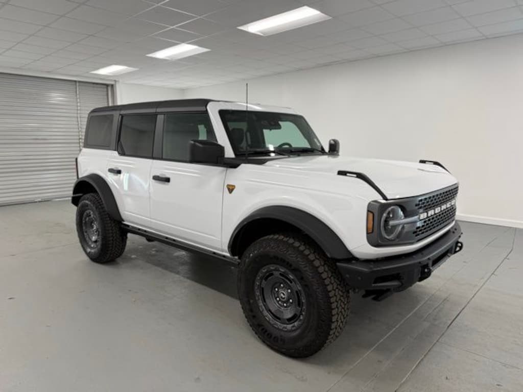 New 2025 Ford Bronco Badlands SUV