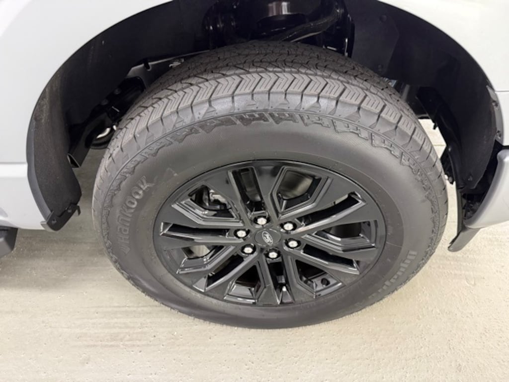 New 2025 Ford F-150 Lariat Truck