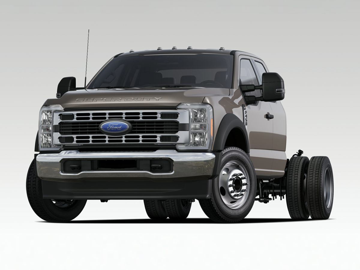 2023 Ford F-450 Super Duty Chassis Cab Lariat's photo