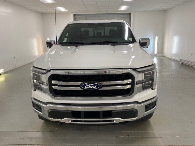 2025 Ford F-150 Lariat photo 3