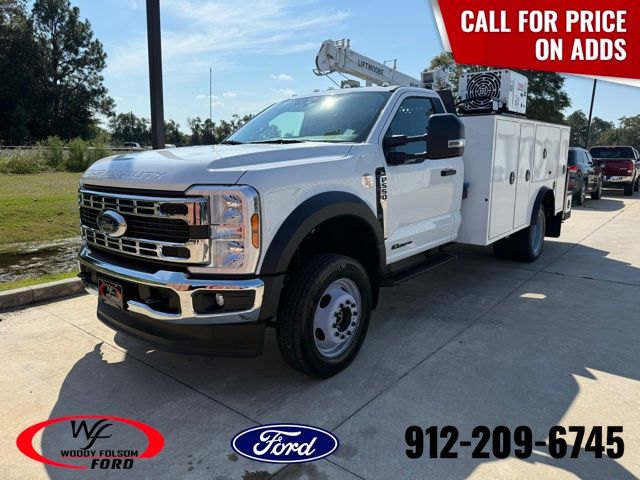 2025 Ford F-550 Super Duty Chassis Cab XL's photo