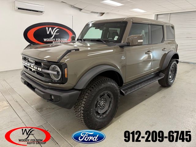 2025 Ford Bronco 4-Door Outer Banks's photo