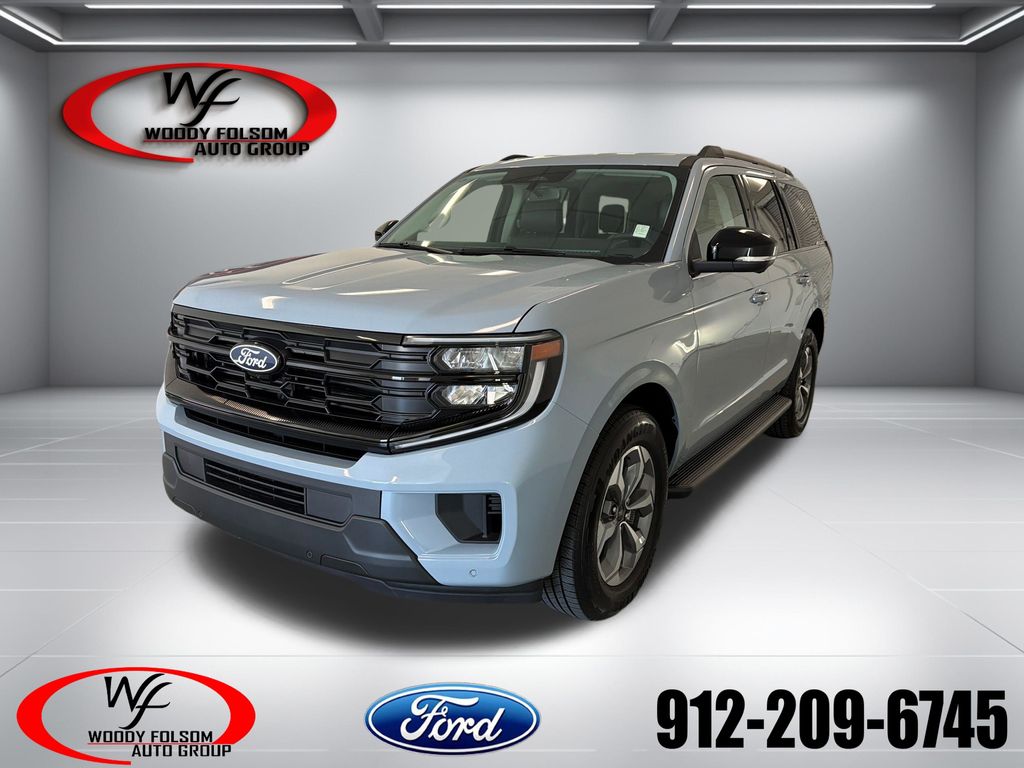 2027 Ford Expedition Active
