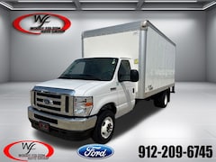 2022 Ford E-450SD Base Cab/Chassis