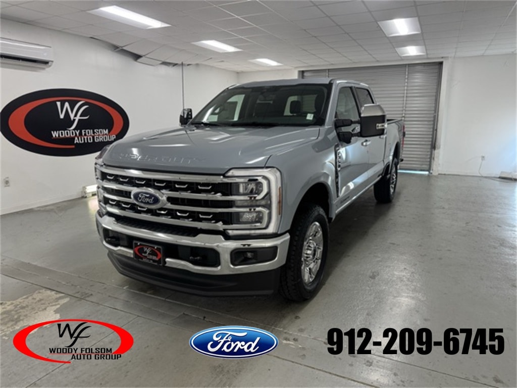 2026 Ford F-350 Super Duty Lariat's photo