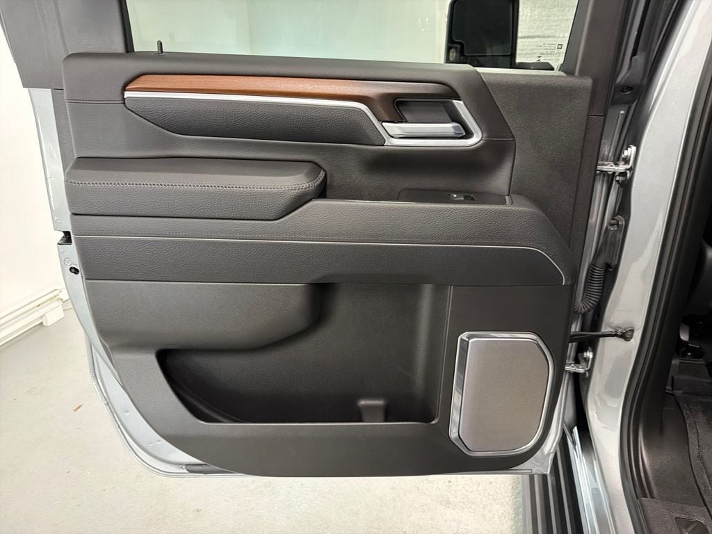 2025 GMC Sierra 2500HD Denali - Photo 9