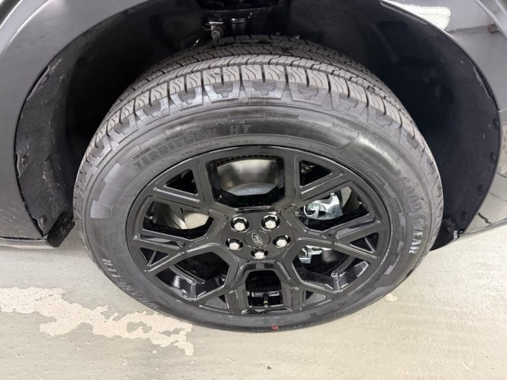 New 2025 Ford Maverick Lobo Standard Truck