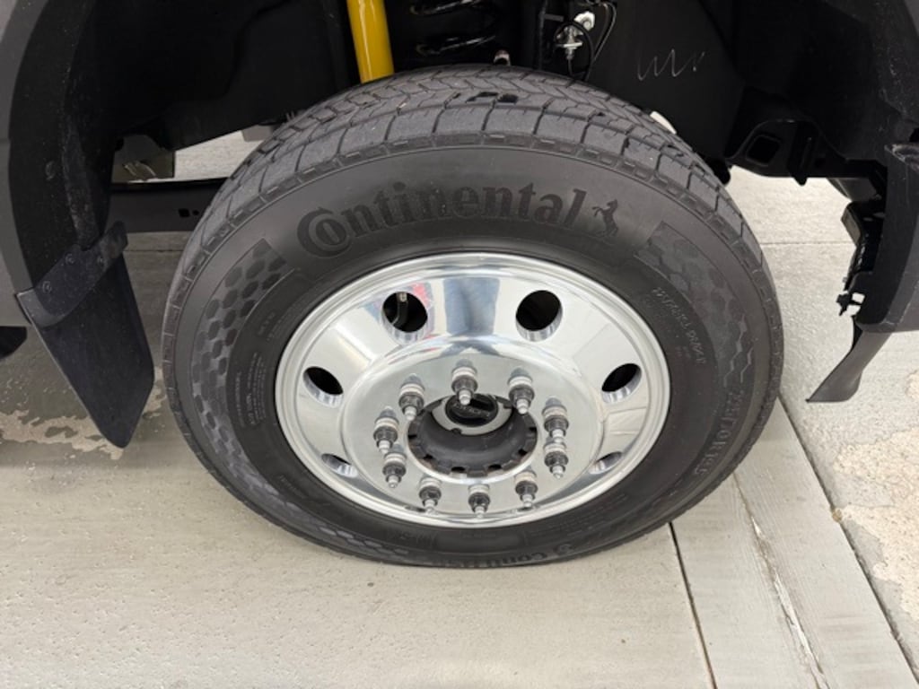 Used 2025 Ford F-450SD Lariat Chassis