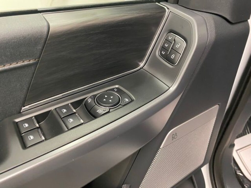 New 2025 Ford F-150 Lariat Truck