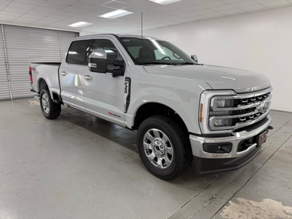 New 2026 Ford F-350SD Lariat Truck