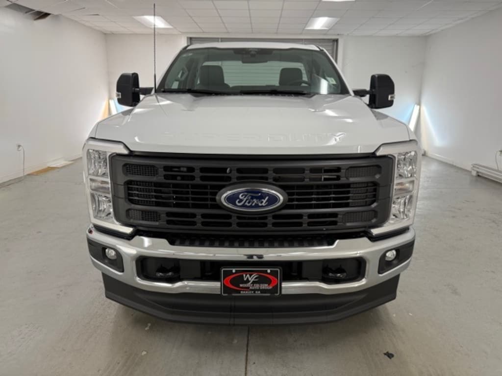 New 2025 Ford F-250SD XL Truck