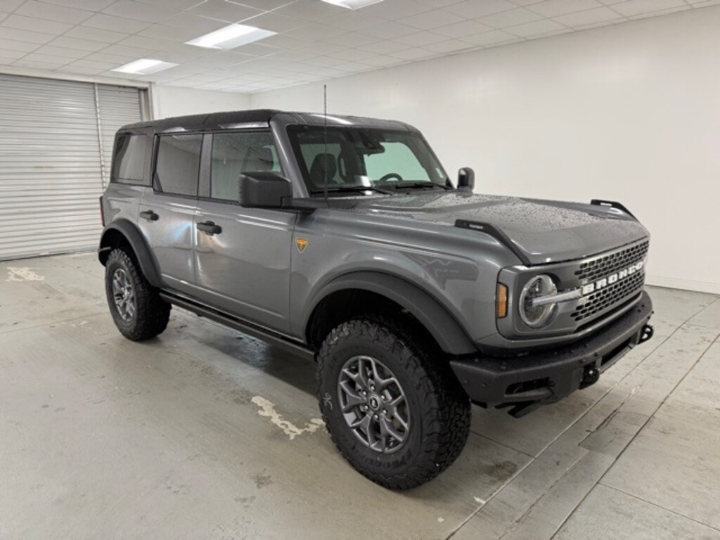 New 2025 Ford Bronco Badlands SUV