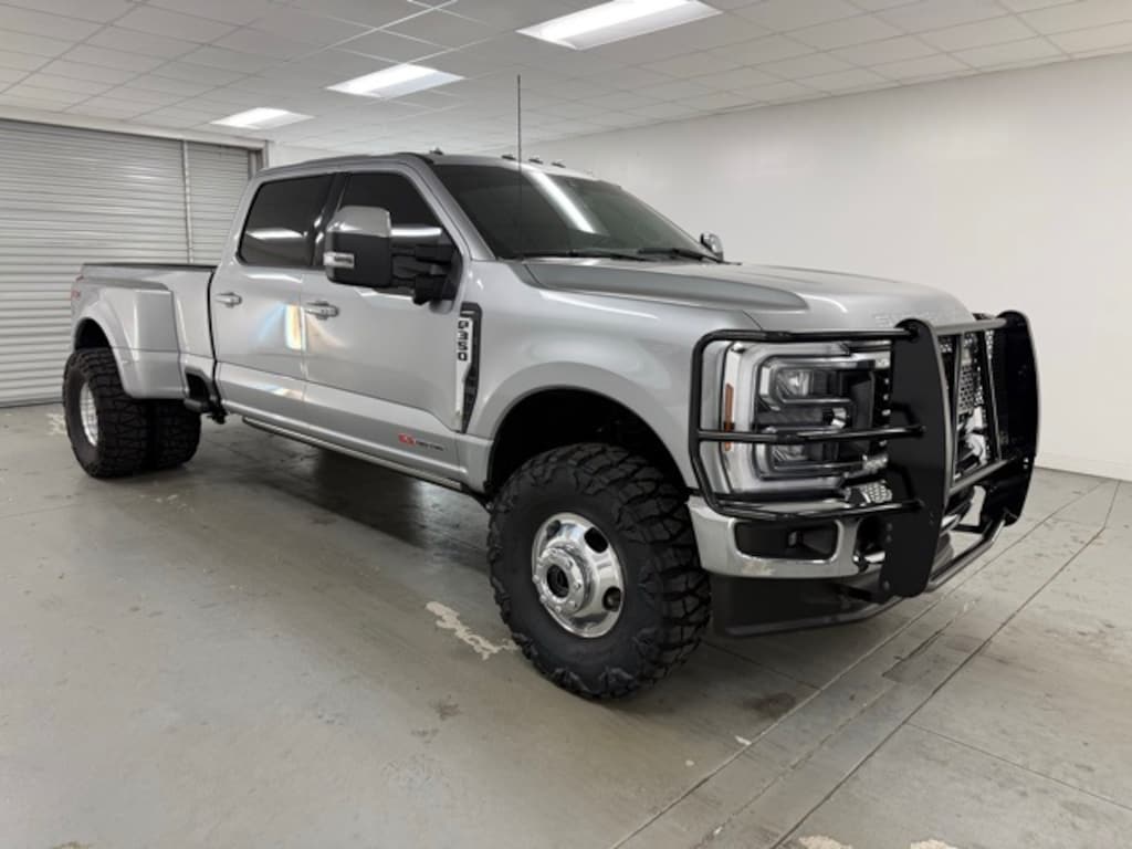 Used 2024 Ford F-350SD Lariat Truck
