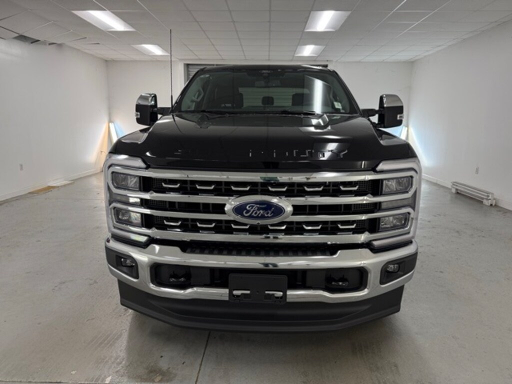 New 2026 Ford F-350SD Lariat Truck