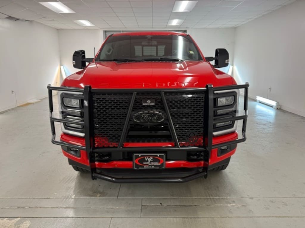 Used 2024 Ford F-250SD Lariat Truck